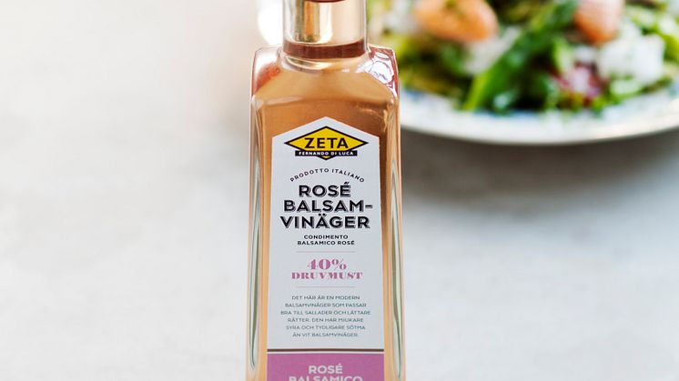 Nu får Sverige sin första rosébalsamvinäger. En smakförstärkare som är lika användbar som salt och peppar. 