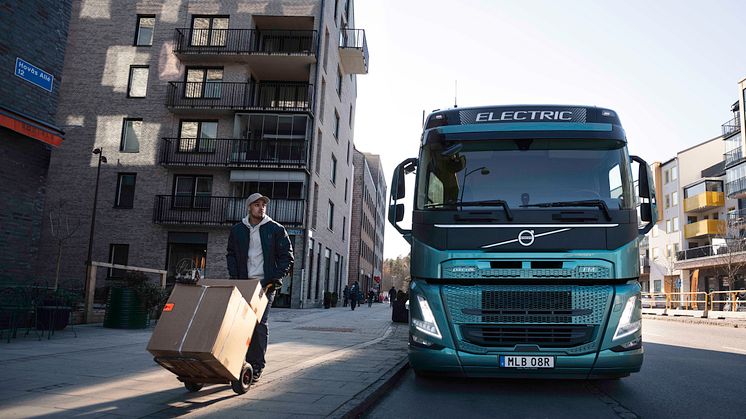 Volvo visar att de erbjuder en helhetslösning för elektromobilitet – såväl produkter som tjänster – speciellt anpassade för varje enskild kund. Bild: Spoon/Volvo