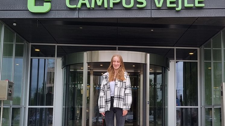 Direkte efter sin handelsbaserede studentereksamen ved EUX Campus Vejle, starter 17-årige Anna Fabricius Christensen om kort tid på en erhvervsuddannelse med elevplads hos XL-BYG Brejnholt i Vejle.