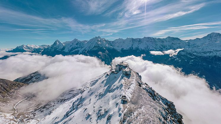 Hoch über dem herbstlichen Nebelmeer: Schilthorn - Piz Gloria 