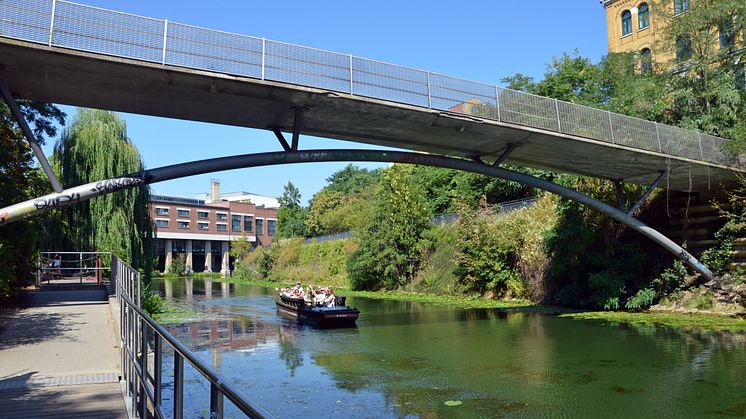 Leipziger Wasserfest - Karl-Heine-Kanal und Stabbogenbrücke