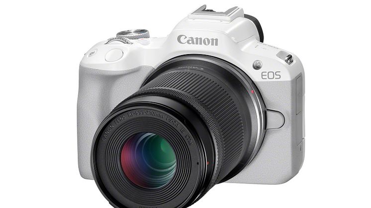 Canon EOS R50_White_FrontSlantLeft_RF-S 55-210mm