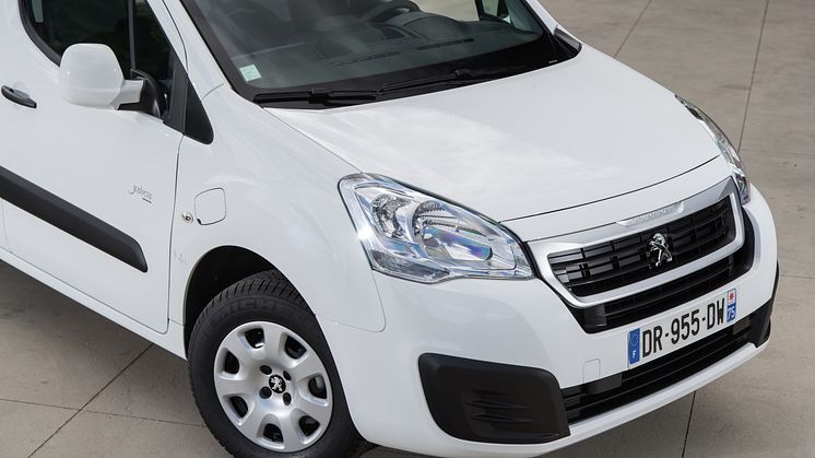 Sverigepremiär för fler varianter av populära Peugeot Partner 