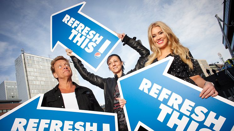 Unga tävlar om att förverkliga nyskapande idéer: Björn Ranelid och Isabella Löwengrip i Pepsi Refresh-jury