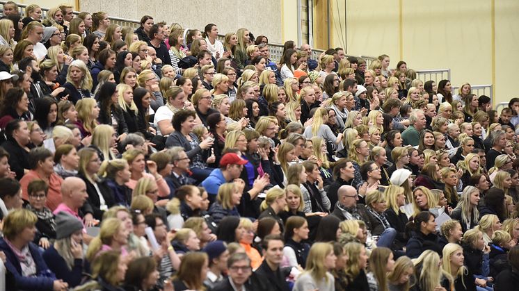 Engagerad publik under Elmia Scandinavian Horse Show. Foto: Haide Westring.