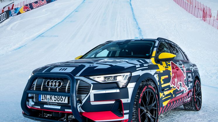 Audi e-tron på styrtløbsløjpe
