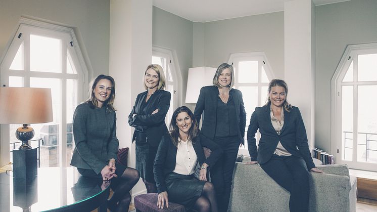 Från vänster: Charlotta Olsson, Helena Törnquist, Therese Andersson, Cecilia Wingård, Anna Blomqvist. Foto: Rickard L. Eriksson