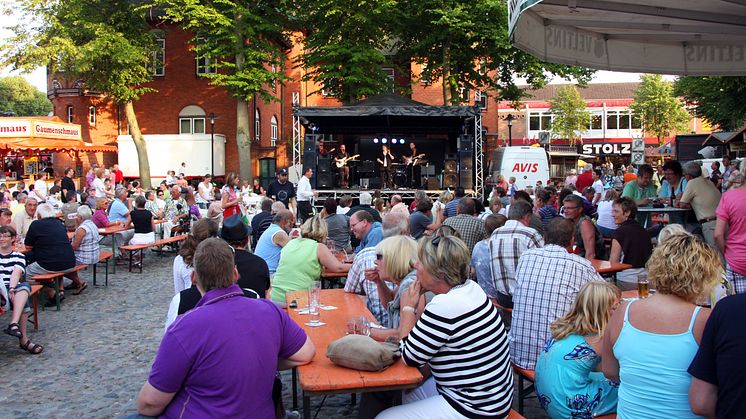 StadtFest mit Livemusik auf dem Burger Marktplatz © Fehmarn-Echo