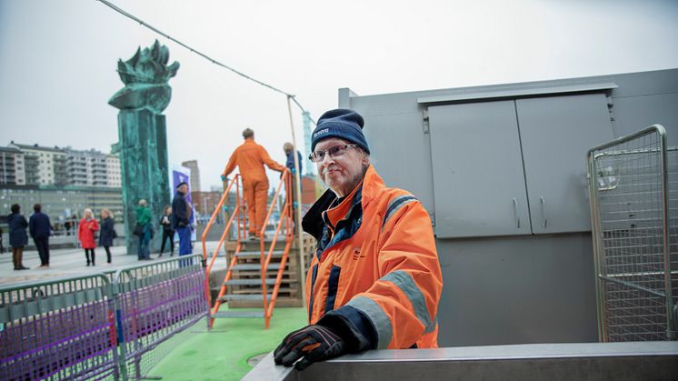 Återvinningspråmen startar sin tur längst älven på påskdagen, 17 april.