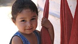 Katastrofhjälp till översvämningsdrabbade barn i Bolivia