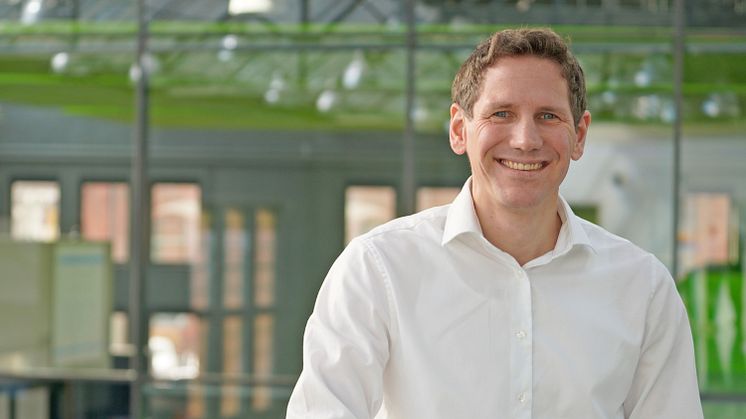 Prof. Sebastian Rönnau verstärkt seit 1. März 2023 den Fachbereich Wirtschaft, Informatik, Recht (WIR) an der TH Wildau. Bild: TH Wildau  