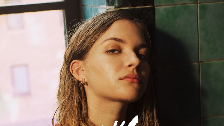 Tove Styrke släpper albumet Kiddo