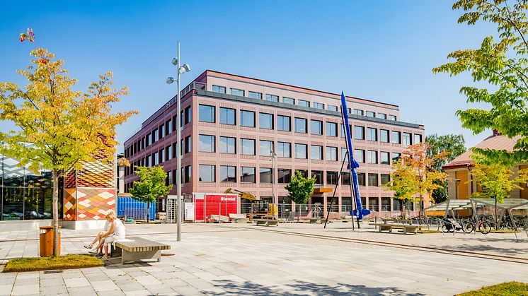 Kontors- och labbhuset Celsius i Uppsala har redan fått ett pris - det blev utsett till världens främsta BIM-projekt på buildingSMART Virtual Summit. Fotograf: Juli Ago