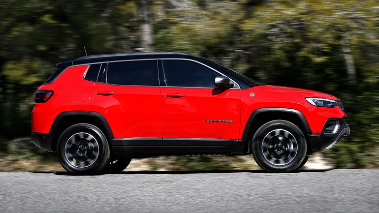 10. New Jeep� Compass Trailhawk 4xe