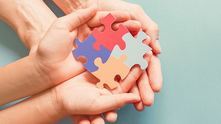 Nya kliniska riktlinjer för utredning av och insatser vid autism