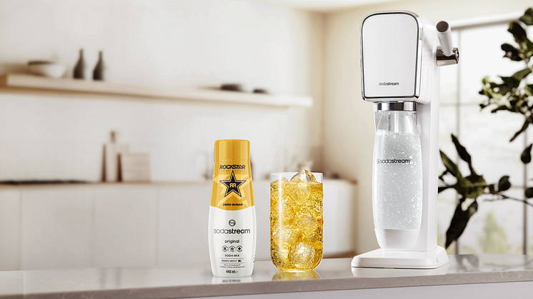 SodaStream lanserar Rockstar, ny smaksättare för bubblande energidryck