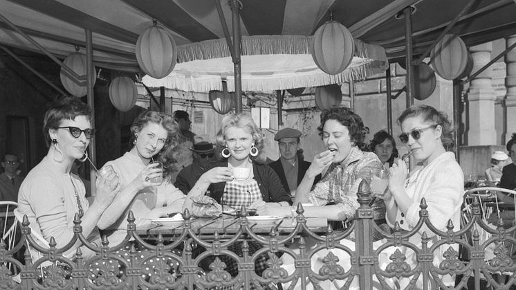 Ringbaren på Kungsportsavenyn var en populär uteservering på 1950-talet. Foto: Hjörnearkivet, Göteborgs stadsmuseum