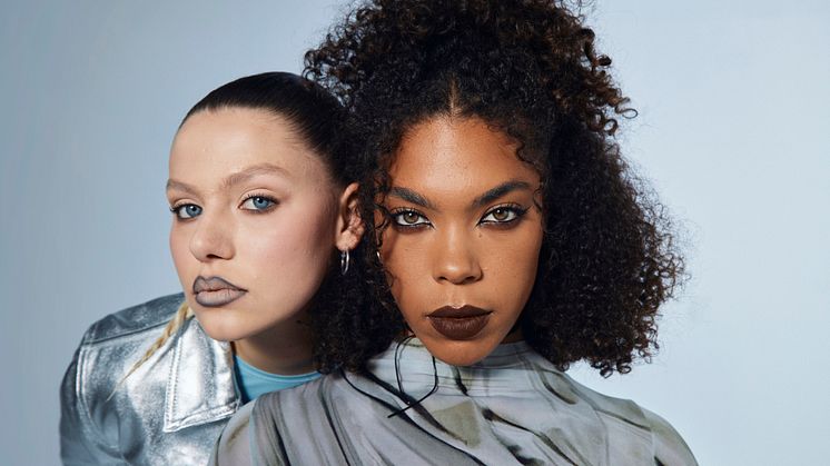 No Compromise Matte Longwear Powder – opplev en myk, matt og frisk hud.