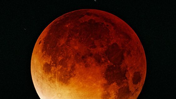 Beskåda månförmörkelse på Umevatoriet 28 september