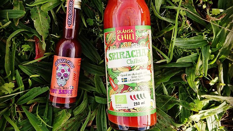 Nordic Wild Hot Sauce och Sriracha Chilisås från Skånsk Chili. 