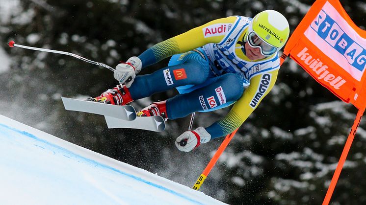 Felix Monsén på väg mot sina första världscupspoäng. Foto: Bildbyrån