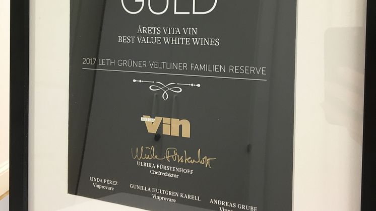 Leth Grüner Veltliner Familien Reserve 2017 finns att köpa på Systembolaget. Art nr 76570