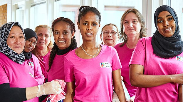 Kvinnor för Bäckby, fr v: Rahima, Ferdos, Betol, Mhret, Wodase, Silvia, Sahar och Kedira.