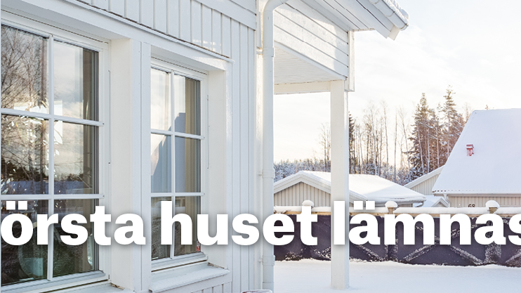 Det första Älvsbyhuset lämnas över