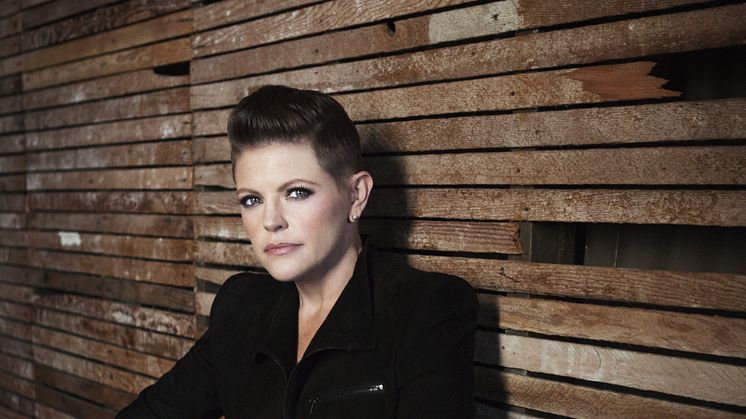 Natalie Maines från Dixie Chicks gör solodebut