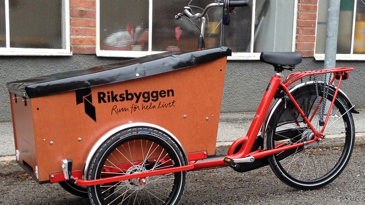 Riksbyggen deltar i forskningsprojekt med lådcyklar