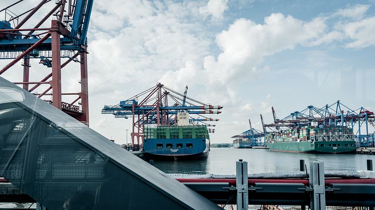 Take-Off_Hamburg_Hafen_2