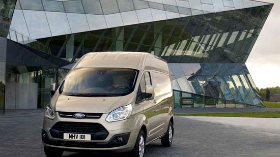 Nå lanseres Ford Transit Custom med høyt tak 