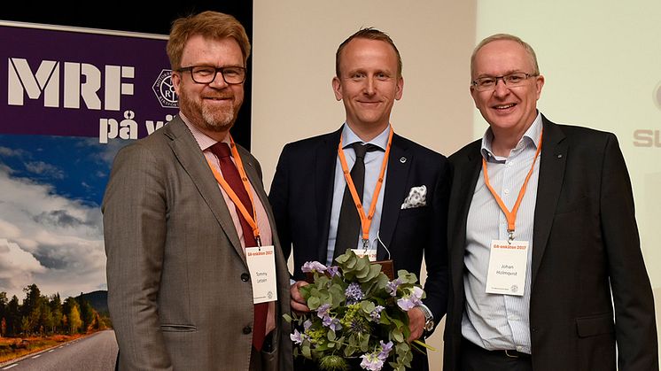 Kristian Elvefors, vd för Volvo Car Sverige  (mitten) med MRFs Tommy Letzén och Johan Holmqvist