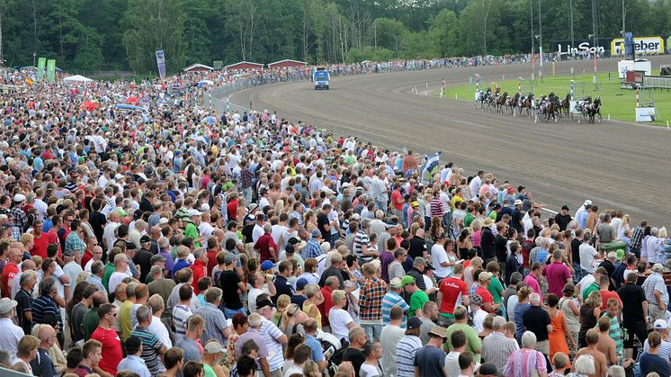 Sommartravet intar Halmstad