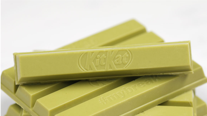 Nestlé har lavet flere originale nye lanceringer i Danmark i 2019 - bl.a. denne grønne KitKat (uden farvestoffer!) baseret på grøn te.