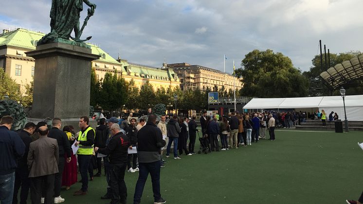 Över 500 personer i kö i Kungsan vid säljstart för BoKlok