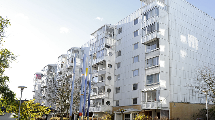 Projektet omfattar cirka 1 200 lägenheter och är uppdelat i fem etapper.