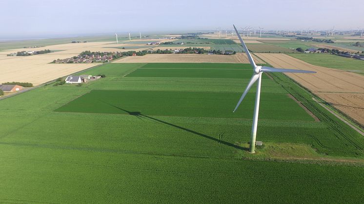 Windenergiepark Westküste in Kaiser-Wilhelm-Koog aus der Vogelperspektive.