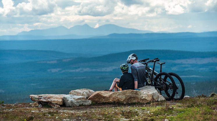 Att cykla på Idre Fjäll i norra Dalarna är en sommarklassiker. Foto: Erik Kilström