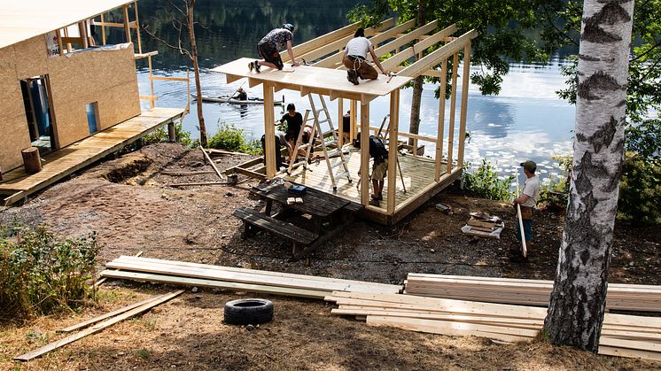 Långed Park. Byggandet av en offentlig bastu förändrade livet i samhället. Foto: Kajsa Kax