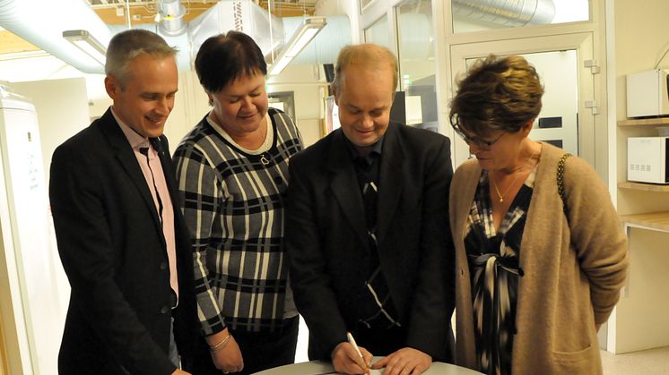 Fredrik Hansson (C), Eva Borg (S), Hans Forsberg (M) och Ulrika Landergren (L).