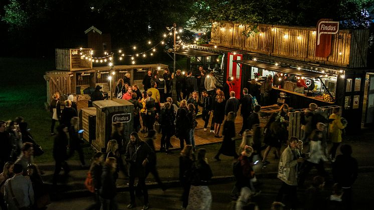 Härligt bakgårdshäng i Findus Peas Out Lounge på Way out West 2016