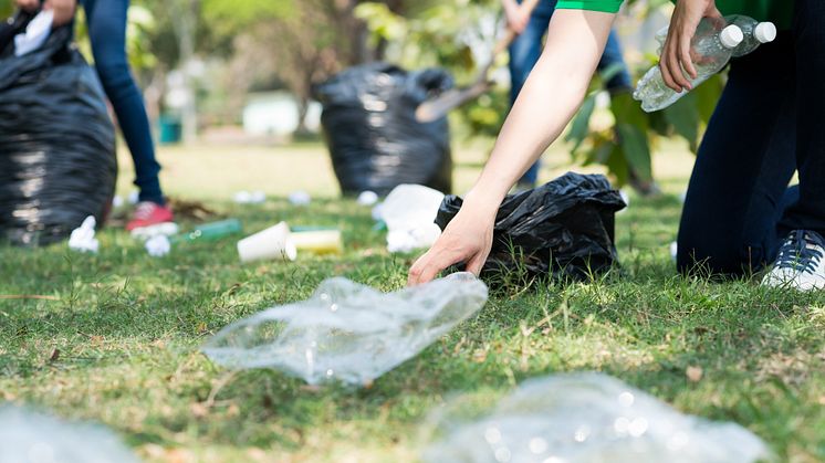 På tisdag ska en klass i årskurs fyra på Fredricelund plocka skräp. Bild: Shutterstock.com