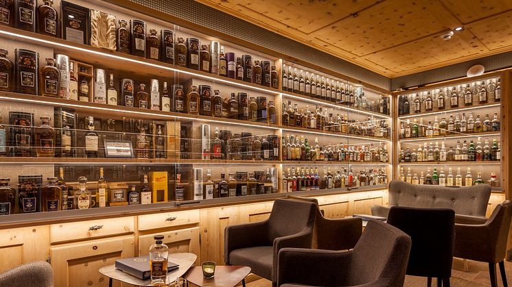 Whiskylounge im Hotel Waldhaus am See St. Moritz 