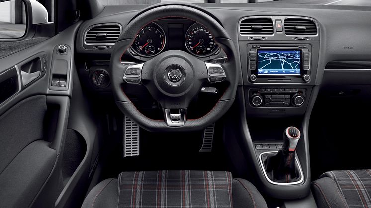 Volkswagen visar en studie av Golf GTI i Paris, bild 3
