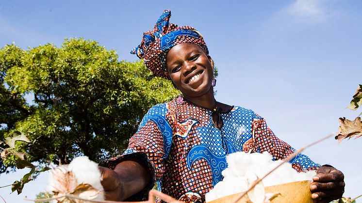 Det är dags att branschen tar ett revolutionerande ansvar, anser Fairtrade och flera företag verksamma i textilbranschen. Foto: Frédéric Raevens