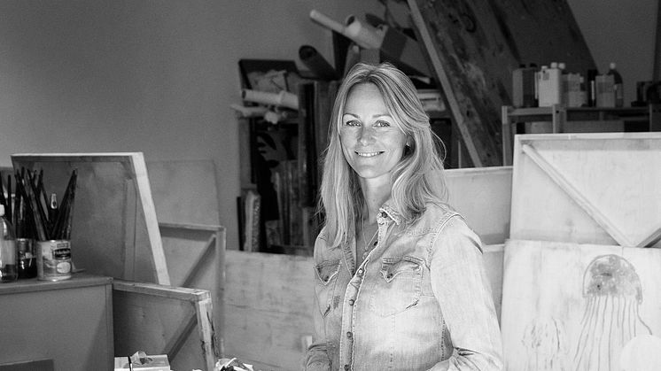 ​Hadeland Glassverk har inngått et designsamarbeid med kunstner Cathrine Knudsen.