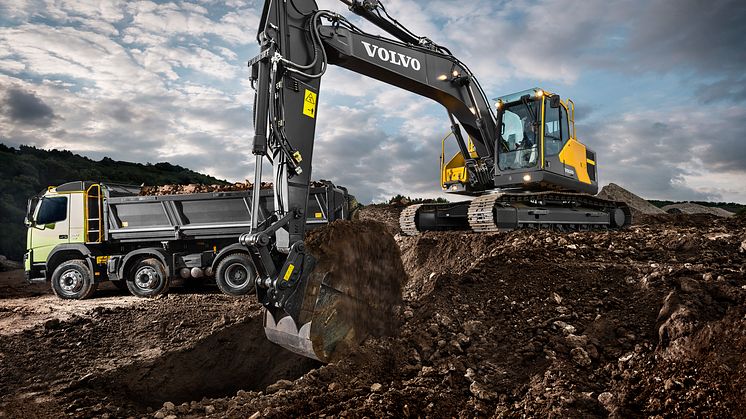 Nya Volvo EC220E är effektivast i sin klass