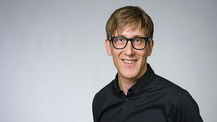 Riksbankens jubileumsfond har beslutat att tilldela Rikard Eriksson, professor i ekonomisk geografi vid Umeå universitet, drygt 43 miljoner till ett forskningsprojekt om samhällsomvandlingen i norr. Foto: Mattias Pettersson