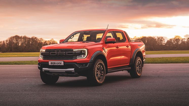 Täysin uuden Ford Ranger Raptorin V6-mallin tuotanto käynnistyy ja Suomen hinnat on julkaistu